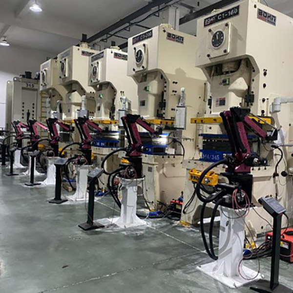 Stampaggio normale: una soluzione di formatura conveniente per componenti metallici prodotti in lotti Stampaggio normale: una soluzione di formatura conveniente per componenti metallici prodotti in lotti